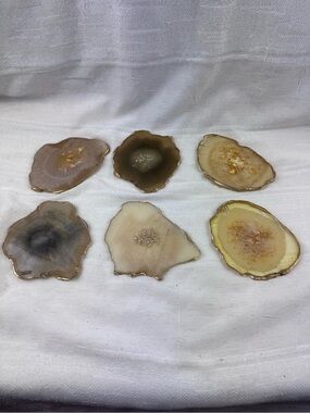 ANNA New York Neutral Agate Slice Coaster Set with Gold Accents